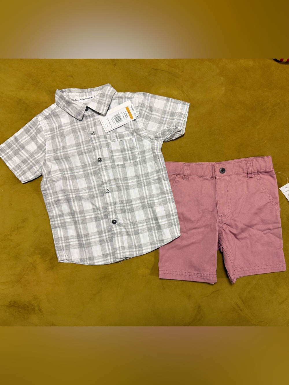 Calvin Klein Plaid Button up 2-Piece shorts Set 3t toddler boy